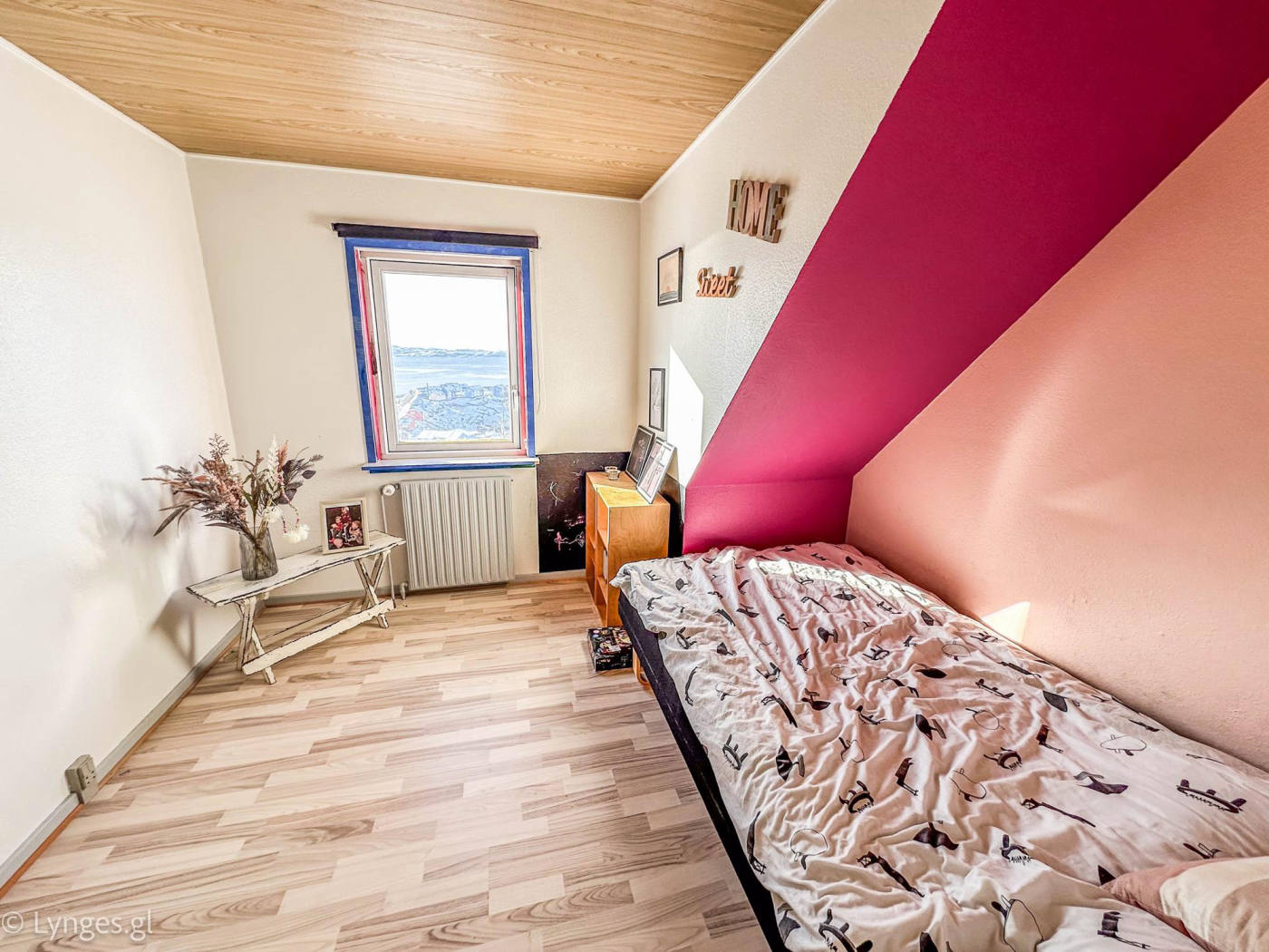 Будинок, 1991 м², 307 600$ — FAKTOR